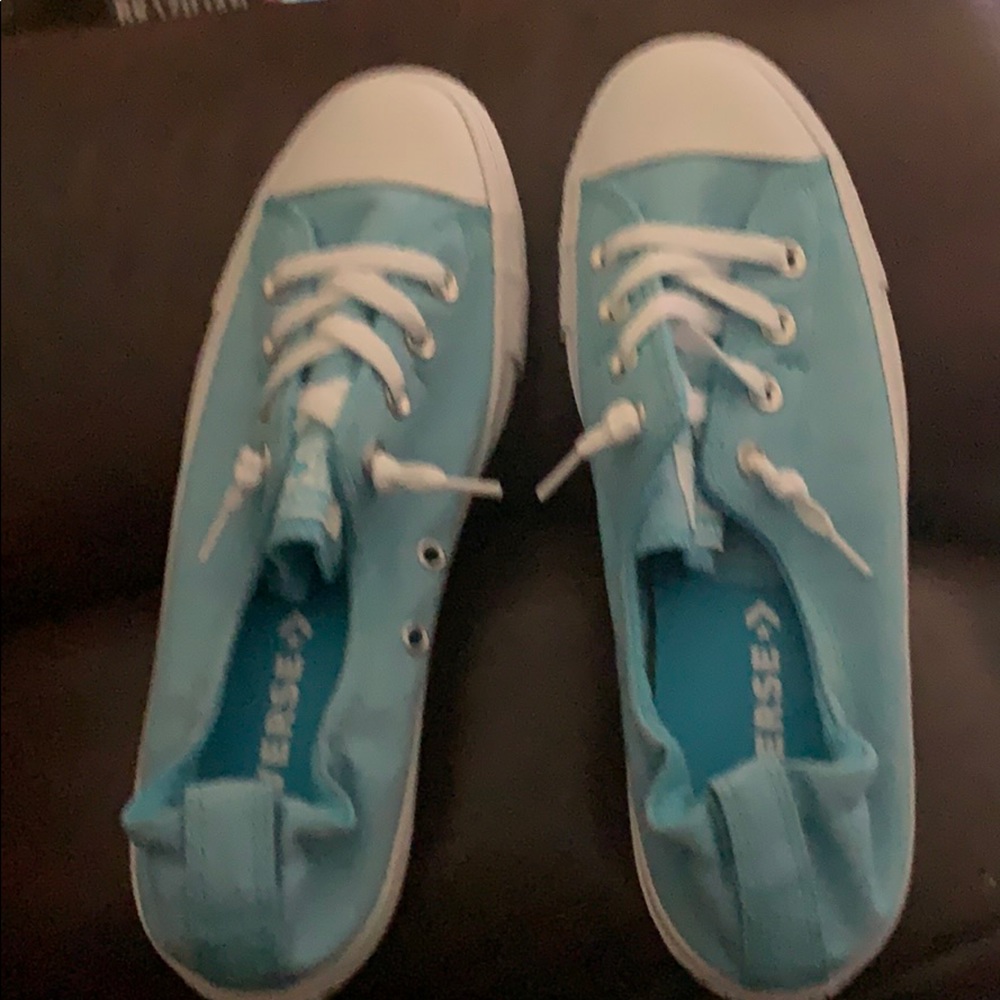 Brand new pair of Converse